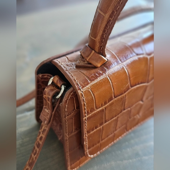 & Other Stories mini cross body bag - Picture 5 of 8